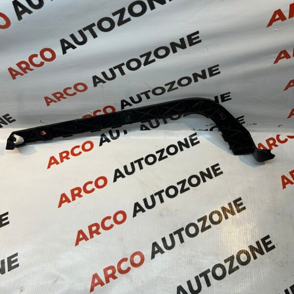 REAR BUMPER BRACKET INNOVA LEFT ACC TYDINARBBL