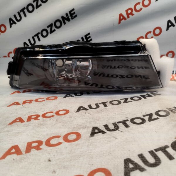 FOG LAMP RAPID 2ND GEN LH BLACK IMP 5JA941701A