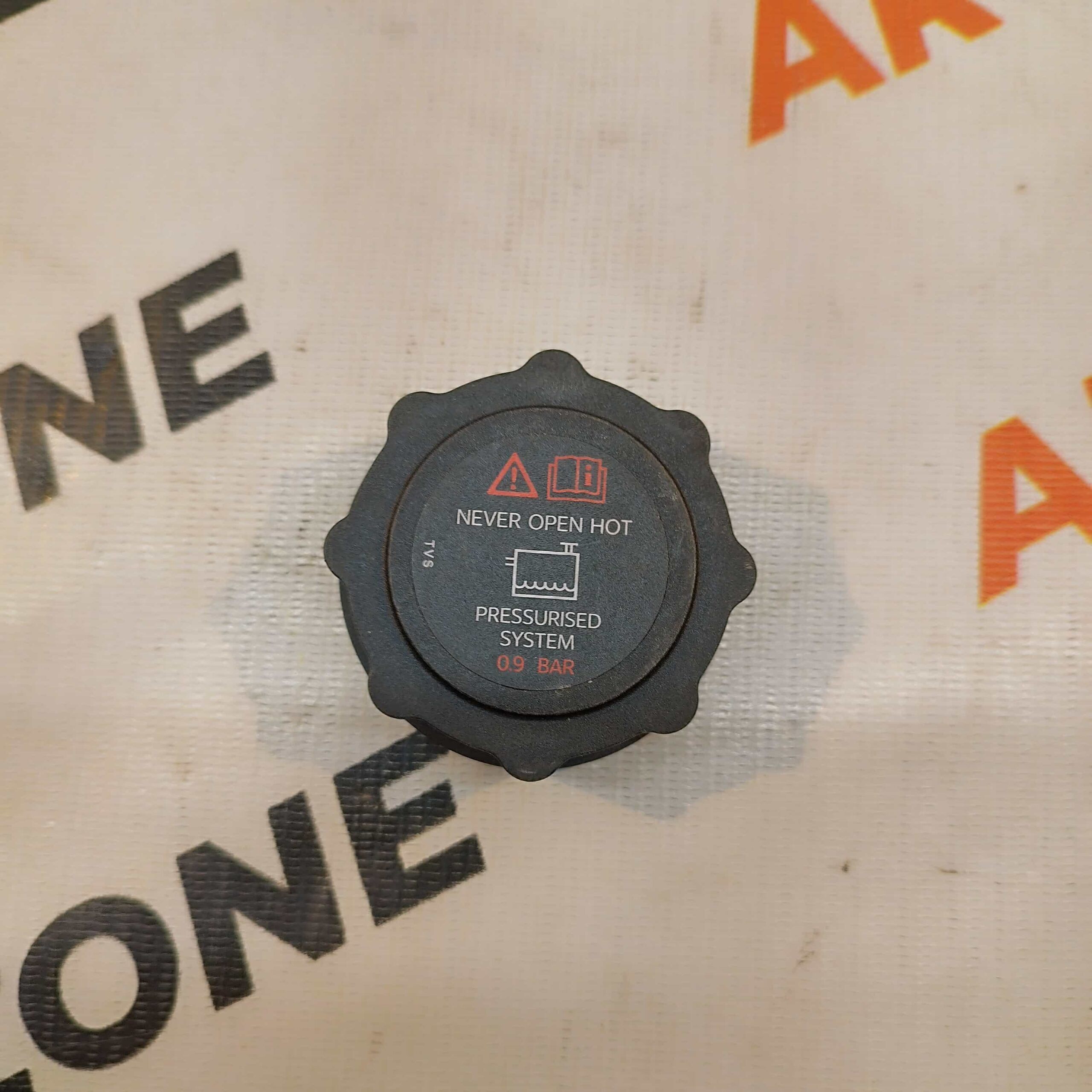 1133560