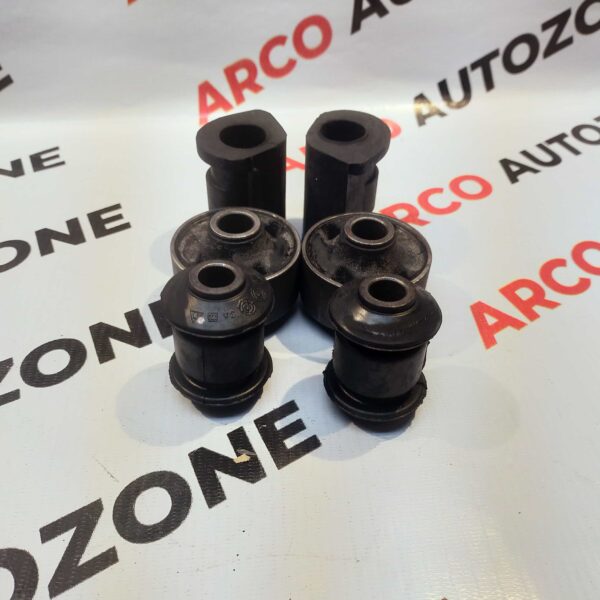 FRONT BUSH KIT ALTO K10