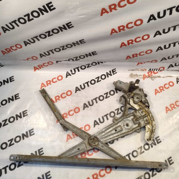 GLASS MACHINE AMAZE BRIO FRONT RIGHT WITH MOT USED