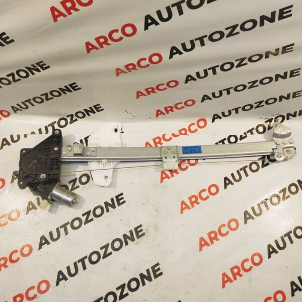 GLASS MACHINE BREZZA FRONT LEFT MGP 83402M82P21