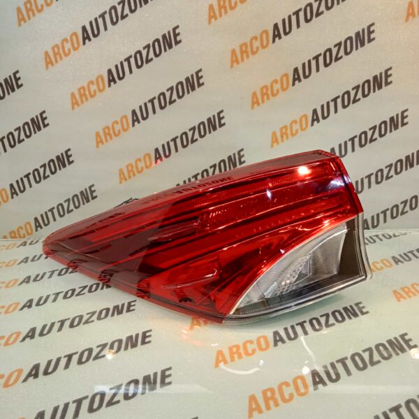 LIGHTING TAIL LIGHT FORTUNER T4 LEFT CASP 815600K350