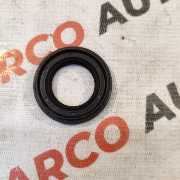 AXEL SEAL AMAZE PETROL ALL MODEL LEFT IMP 91205R0Z003