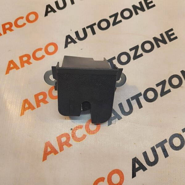 DICKY LATCH POLO IMP 6R0827505E9B9