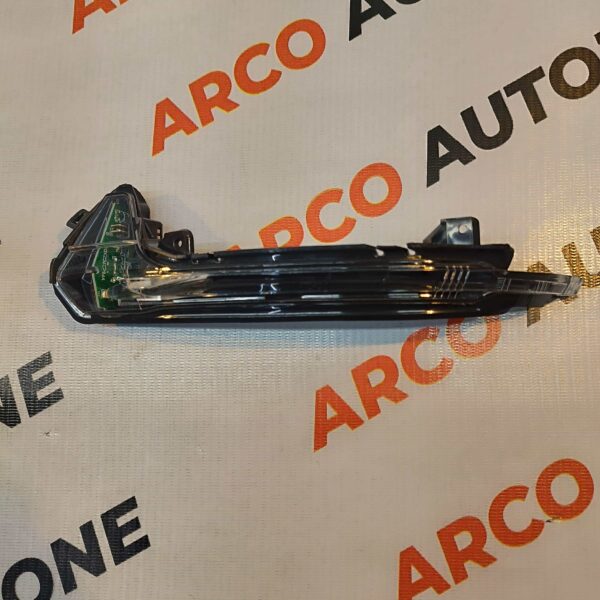 SIDE MIRROR INDICATOR AUDI A6 C7 LEFT 2014 17