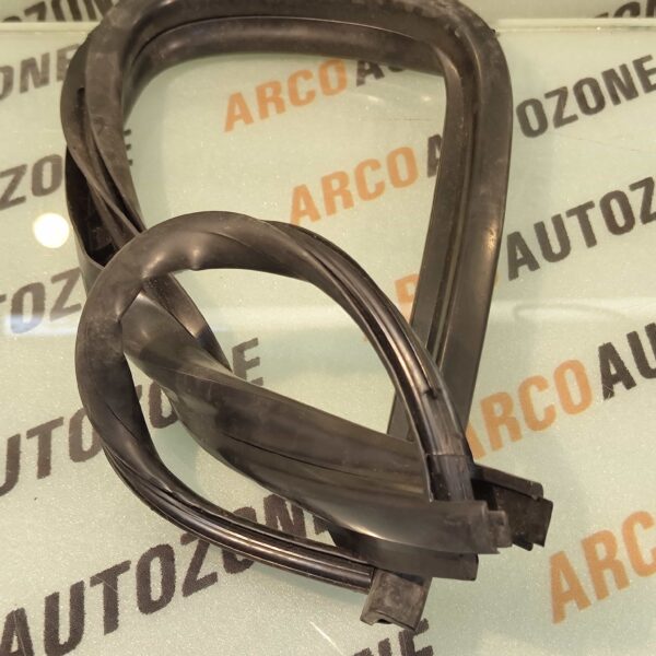 QUARTER RUBBER CIAZ LEFT MGP 8567574K0