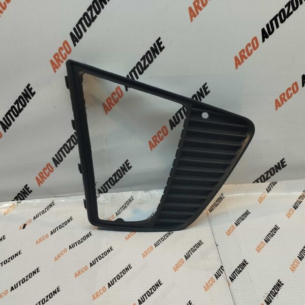 FOG LAMP COVER CRETA T1 HOLE RIGHT HYU 86528A0000