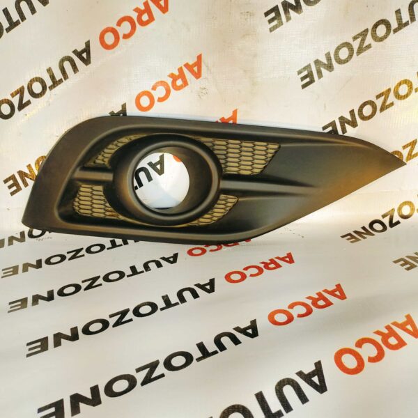 FOG LAMP COVER CRV T4 RIGHT