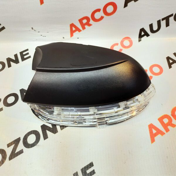 SIDE MIRROR INDICATOR JETTA 1ST GEN RIGHT IMP