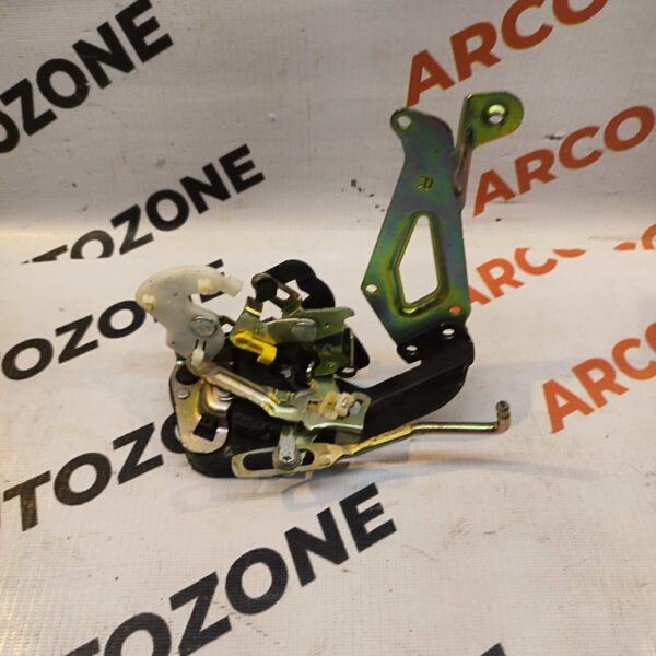 DOOR LATCH ACCENT REAR RIGHT PWR HYU 8142025030