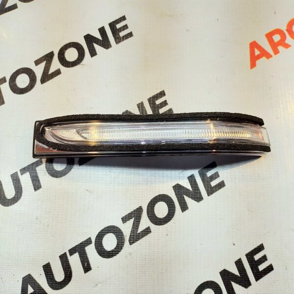 SIDE MIRROR INDICATOR VW TUSCON 2016 RIGHT
