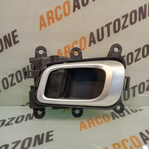 RC LEVER VENUE FRONT RIGHT SIL HYU 82610K3000NNS