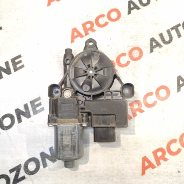 PW MOTOR 6 SERIES G32 FRONT RIGHT BOSCH USED 0130822765