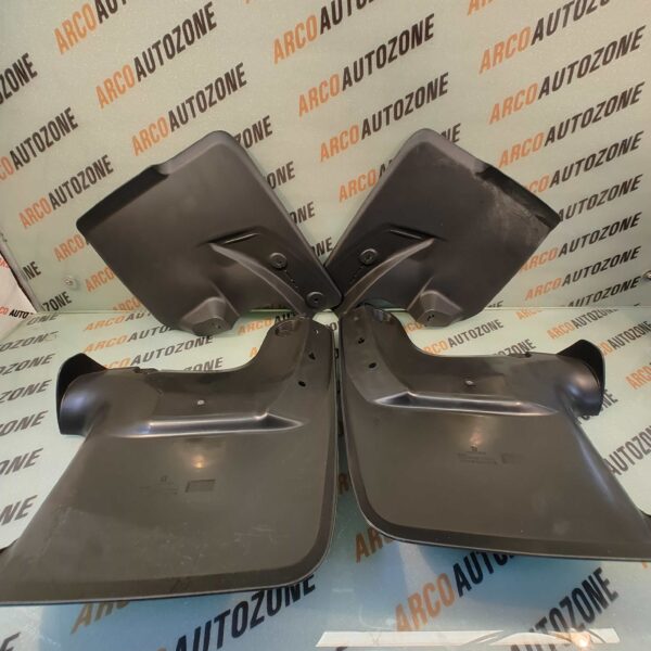 MUD FLAP SET FORTUNER 16 T4 ACC TYD014117