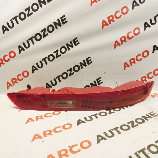 REAR BUMP REFLECTOR Q3 LEFT 8U0945095