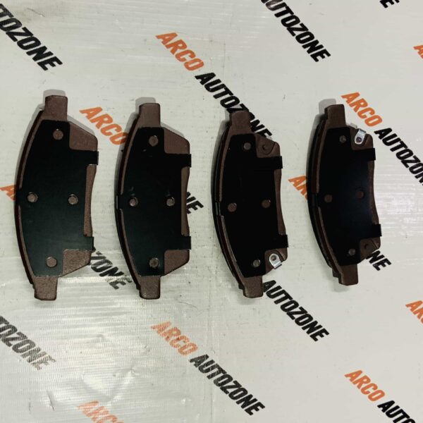 FRONT BRAKE PAD XUV300 TVS  29933493