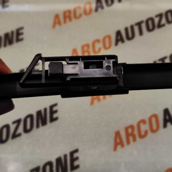 WIPER BLADE LEFT XUV 700 15 VALEO 589536