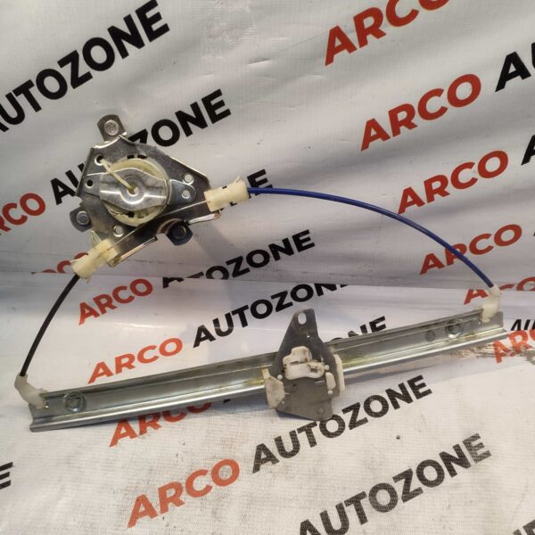 GLASS MACHINE WAGONR 2005 REAR LEFT WITHOUT MOTOR