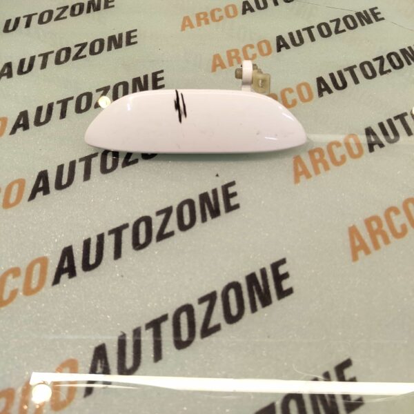 OUTER HANDLE DATSUN GO LEFT