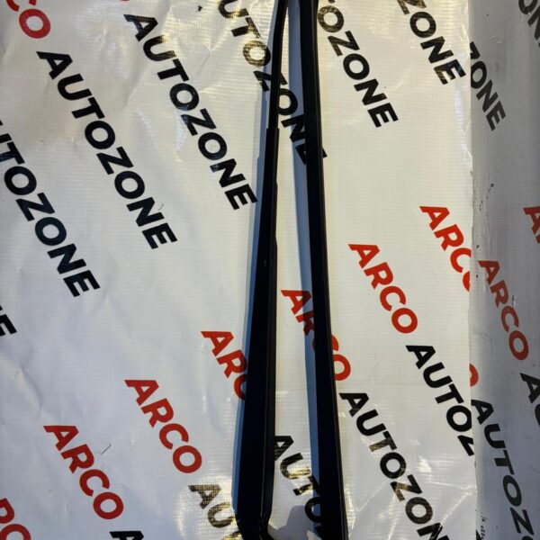 WIPER ARM ETIOS SET IMP 850200D022