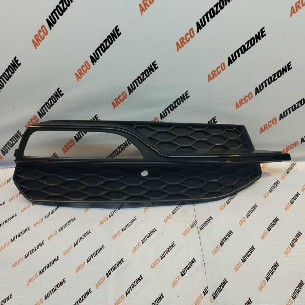 FOG LAMP COVER AUDI A3 RIGHT HOLE IMP 8V3807682G