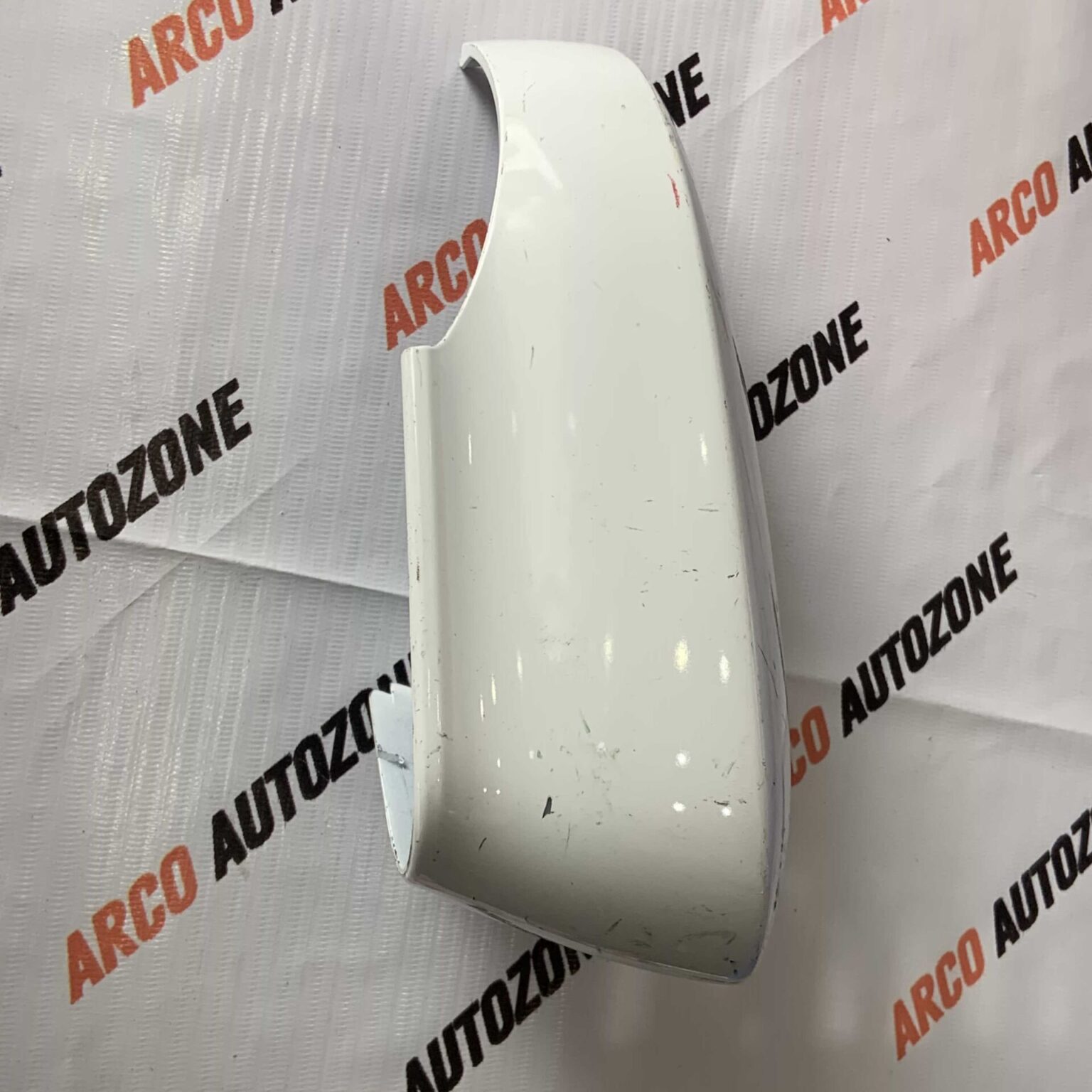 SIDE GLASS COVER FIGO ASPIRE RH WT IND LOT E4B517K746C