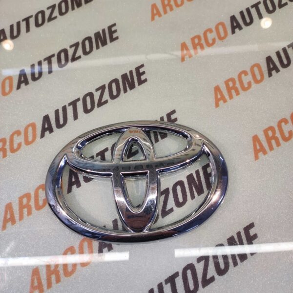 FRONT GRILL LOGO FORTUNER CLASSIC