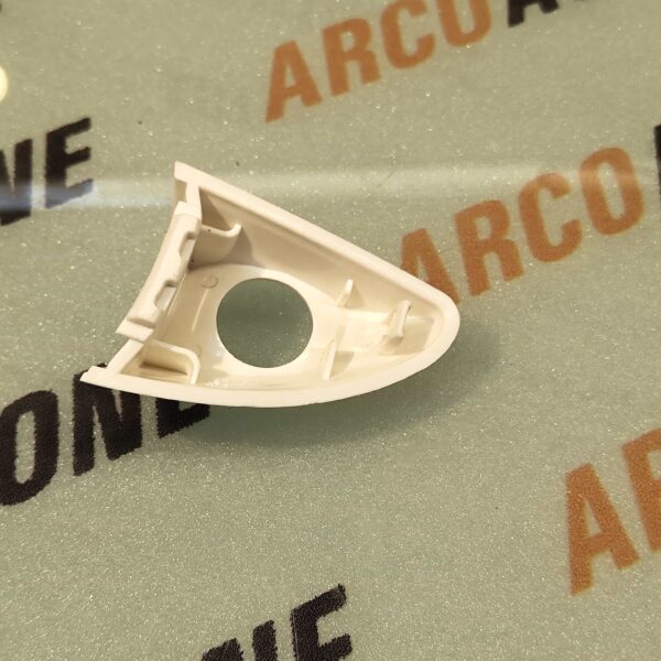 OUTER HANDLE CAP ELITE FRONT RIGHT HOLE PAINT