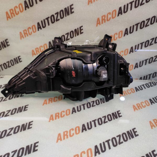 FOG LAMP  ELITE T1 RIGHT HYU 92202C7000