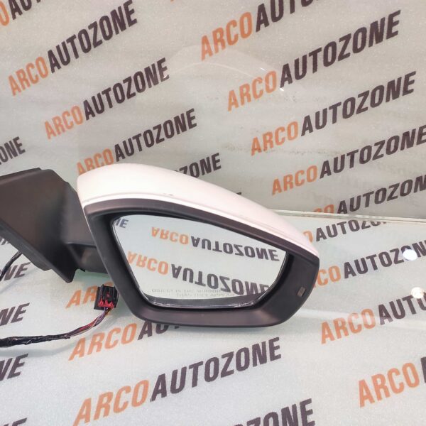 SIDE MIRROR RIGHT VIRTUS SLAVIA 7 WIRE USED