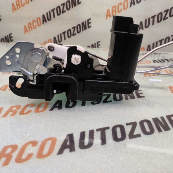 DOOR LATCH I10 FRONT RIGHT 4PIN HYU 813200X111