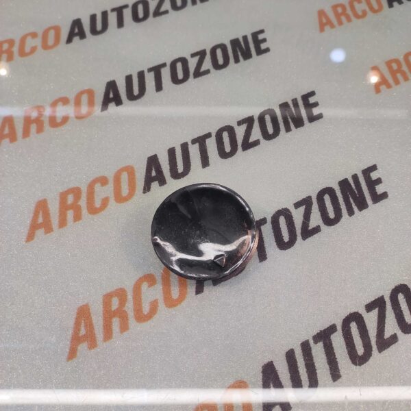 TOW CAP FIESTA T1 2657
