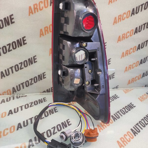 LIGHTING TAIL LIGHT DMAX 1ST GEN LEFT IMP