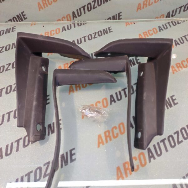MUD FLAP FIGO ASPIRE SKI