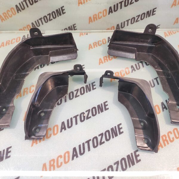 MUD FLAP YARIS SKI