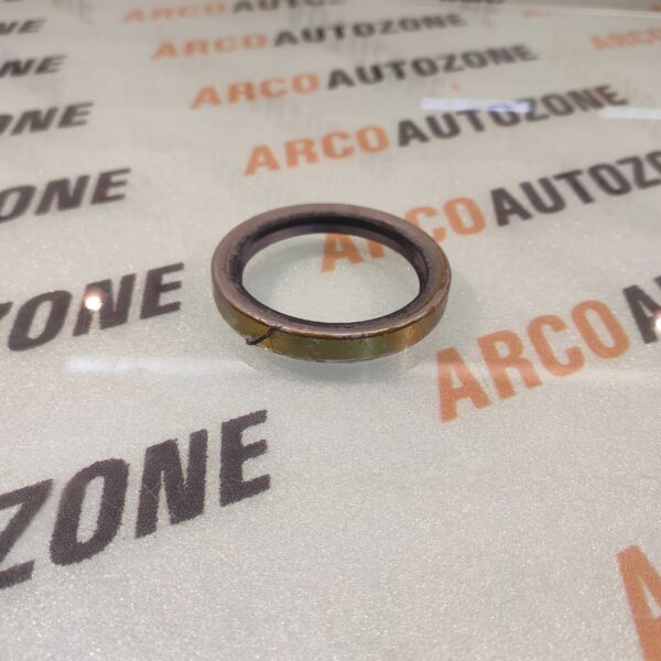 REAR AXEL SEAL INNOVA TYT 178010L060