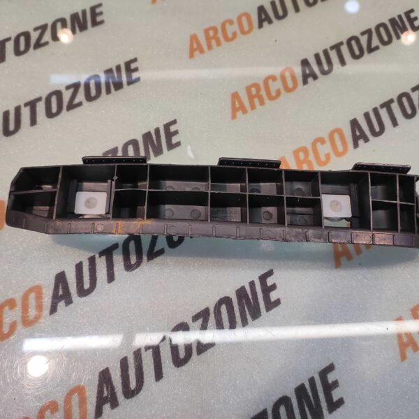 REAR BUMPER BRACKET I20 T1 T2 LEFT HYU 866131J000