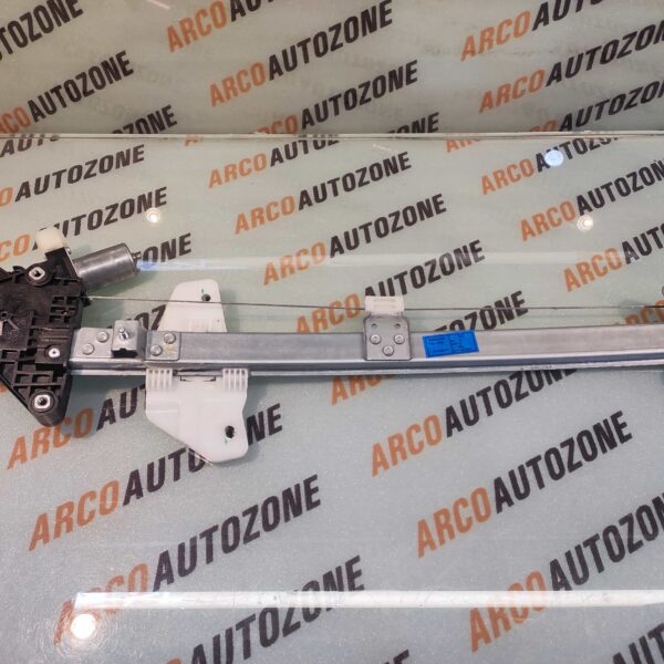 GLASS MACHINE BREZZA FRONT RIGHT MGP 83401M82P11