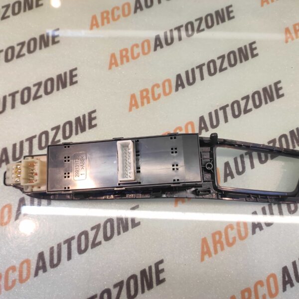 POWER WINDOW SWITCH MAIN ACTIVE ELITE T2 AUTO HYU 93570C75504X