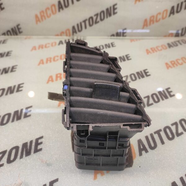 AC VENT CENTER VERNA 18 LEFT HYU 97410H6900 LOT