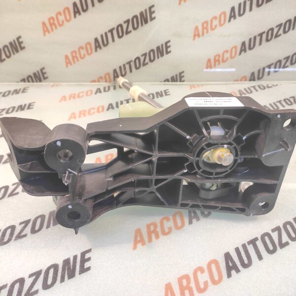 GEAR LEVER ASSY RENAULT KWID 341047118R