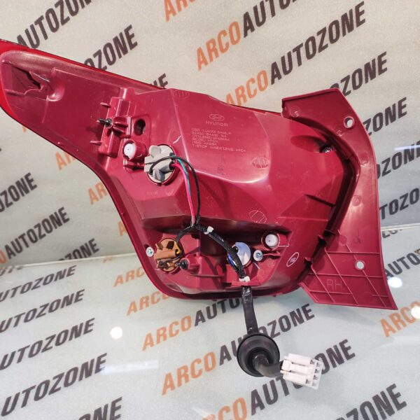 LIGHTING TAIL LIGHT XCENT T1 RIGHT HYU 92402B4400