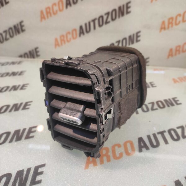 AC VENT VENUE RIGHT HYU 97420K3900 LOT