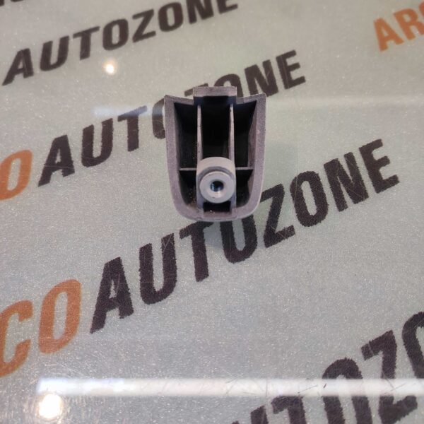 OUTER HANDLE CAP CIAZ BREZZA SCROSS FRONT LEFT WHITE