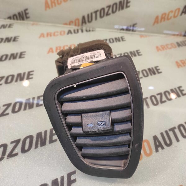 AC VENT SANTRO 2018 RIGHT HYU 97490C8900 LOT