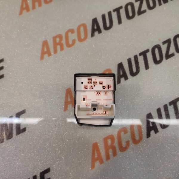 SIDE MIRROR SWITCH INNOVA SAFARI IMP 37950M68K10