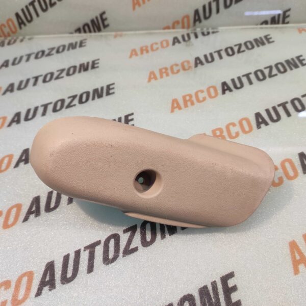 SEAT CAP INNOVA REAR 799580K010
