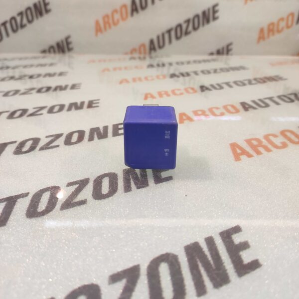 MINI RELAY 4 PIN USED GM 12V 13500120