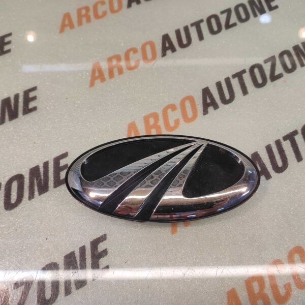 DICKY LOGO MAHINDRA OLD 13 INCH